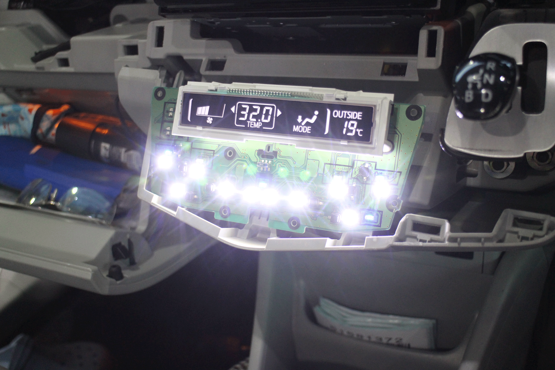 ZC33S エアコンスイッチ、スタートスイッチ LED打ち替え品 - 車内 